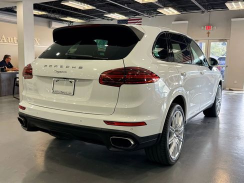 Used 2018 Porsche Cayenne Platinum Edition w/ Premium Package Plus image 7