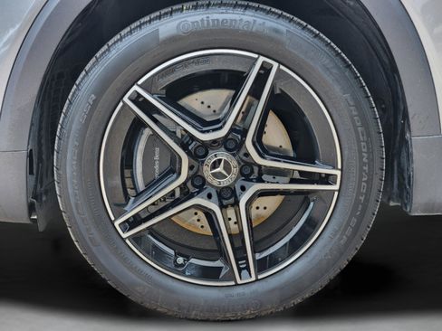 Used 2025 Mercedes-Benz GLB 250 image 30