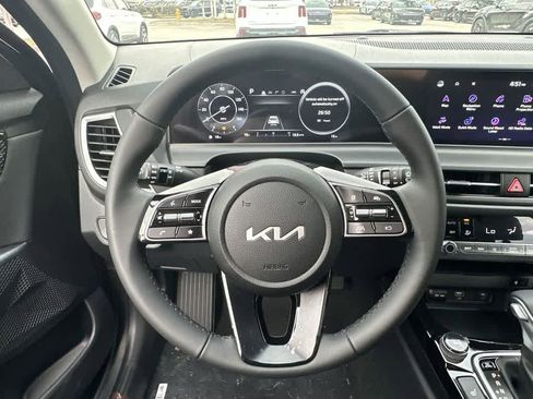 New 2026 Kia Seltos EX image 15