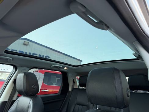 Used 2015 Land Rover Discovery Sport HSE image 9