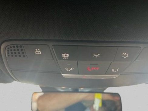 Used 2017 Mercedes-Benz E 300 4MATIC image 20