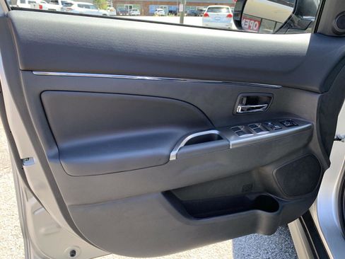 New 2025 Mitsubishi Outlander Sport ES image 5