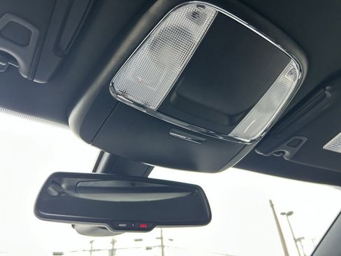 Used 2023 Dodge Charger SXT w/ Blacktop Package image 24