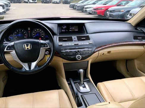Used 2010 Honda Crosstour EX-L image 6