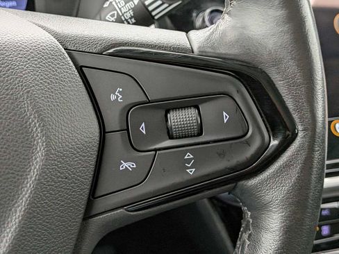Used 2023 Chevrolet Bolt EUV Premier w/ Redline Edition FWD image 24