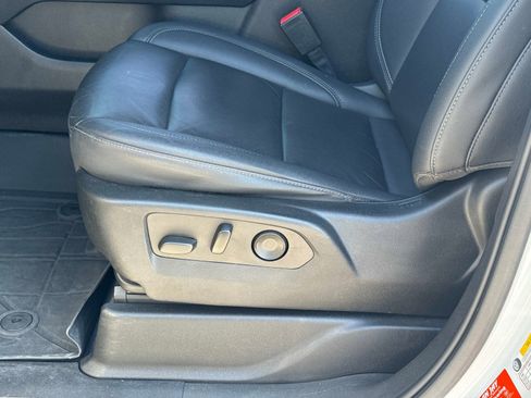 Used 2022 Chevrolet Tahoe LT image 21