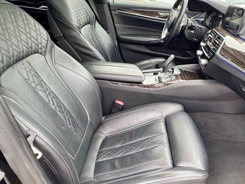 Used 2017 BMW 530i xDrive 530i xDrive Sedan 4D image 8