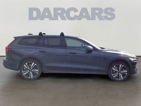 Used 2024 Volvo V60 B5 Cross Country Plus w/ Protection Package Premier image 8