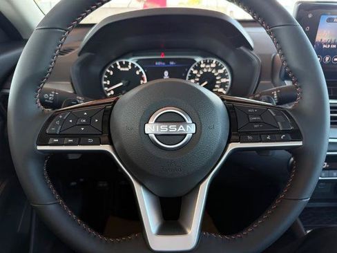 New 2026 Nissan Altima 2.5 SR w/ SR Midnight Edition Package FWD image 22