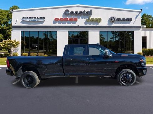 New 2026 RAM 3500 Big Horn AWD/4WD image 3