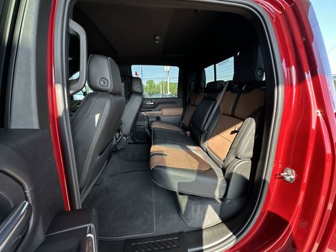 Used 2023 Chevrolet Silverado 2500 High Country w/ Technology Package AWD/4WD image 25
