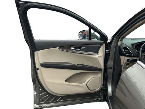 Used 2016 Lincoln MKX Select w/ Select Plus Package image 33