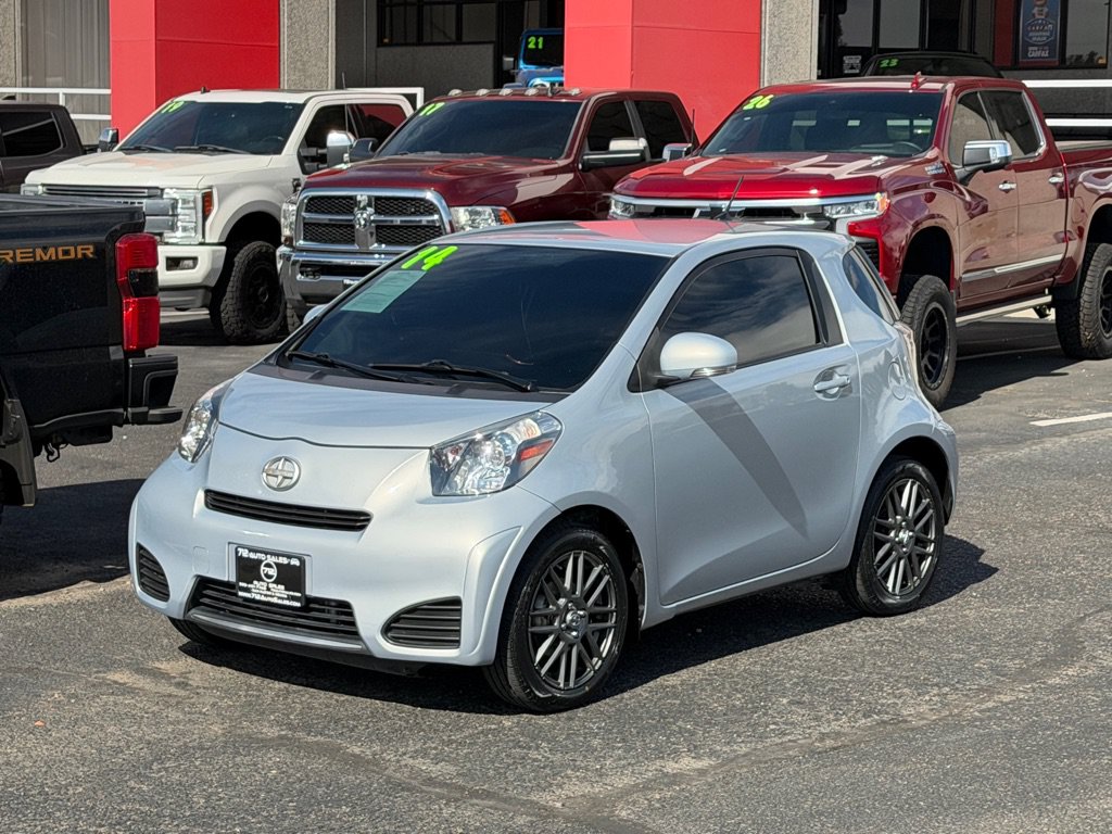 Used 2014 Scion iQ 10 Series FWD image 32
