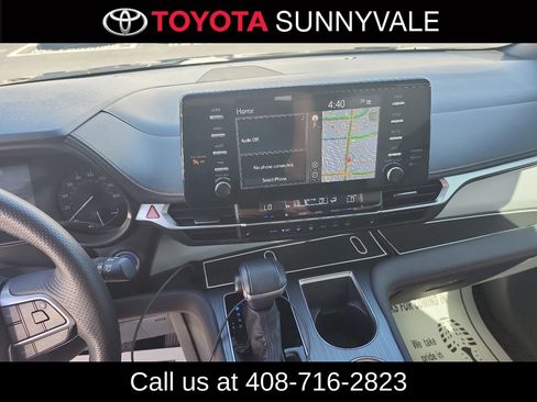 Used 2021 Toyota Sienna XSE AWD/4WD image 4