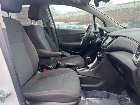 Used 2020 Chevrolet Trax LS w/ Tint and Cruise Package image 11
