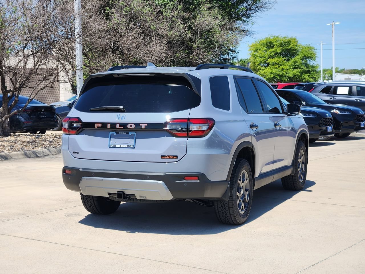 New 2026 Honda Pilot TrailSport image 3