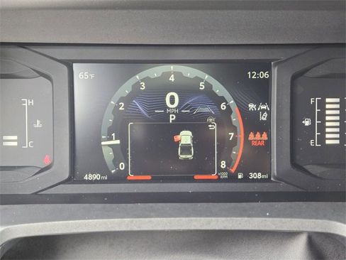 Certified 2025 Toyota Tacoma SR image 21