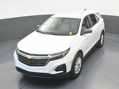 Used 2023 Chevrolet Equinox LS FWD image 41