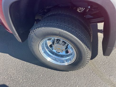 Used 2026 Chevrolet Silverado 3500 LTZ w/ LTZ Plus Package image 9