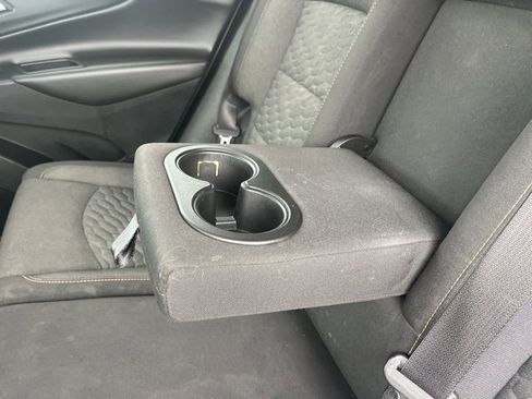 Used 2018 Chevrolet Equinox LT image 36