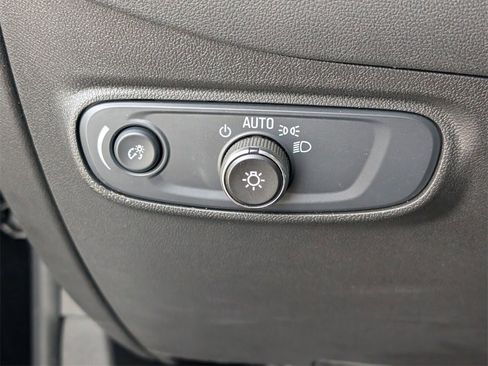 Used 2024 Chevrolet Equinox LT image 28