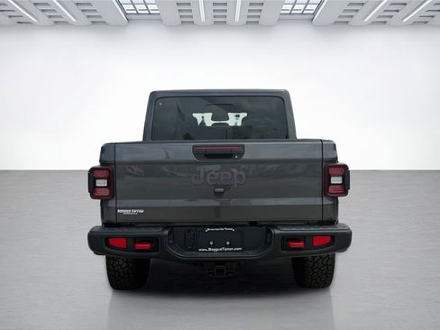 New 2026 Jeep Gladiator Rubicon w/ Steel Power Dome Hood Package AWD/4WD image 4