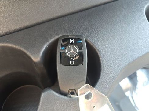 Used 2023 Mercedes-Benz Sprinter 3500 image 21