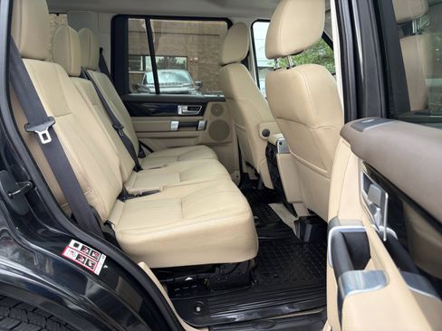 Used 2016 Land Rover LR4 HSE AWD/4WD image 16