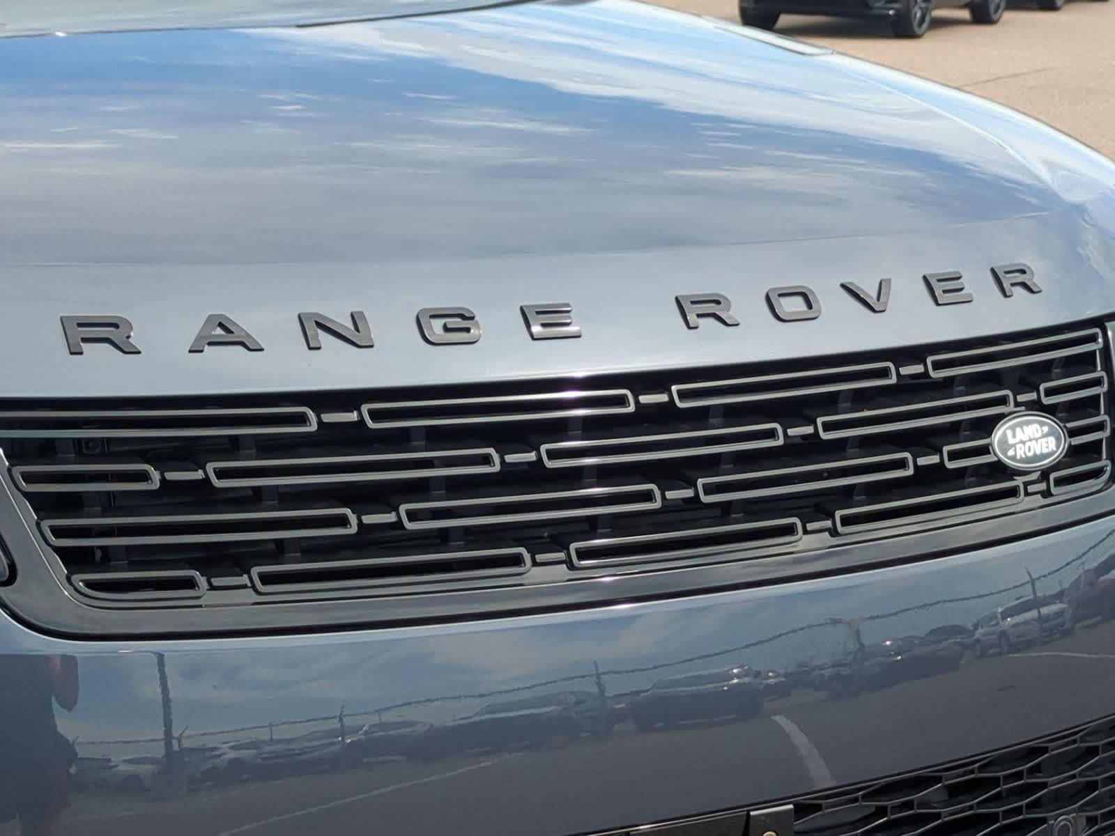 New 2027 Land Rover Range Rover Sport Dynamic SE AWD/4WD image 12