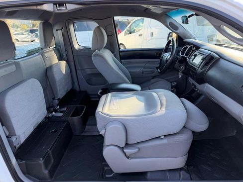 Used 2013 Toyota Tacoma 2WD Access Cab image 27