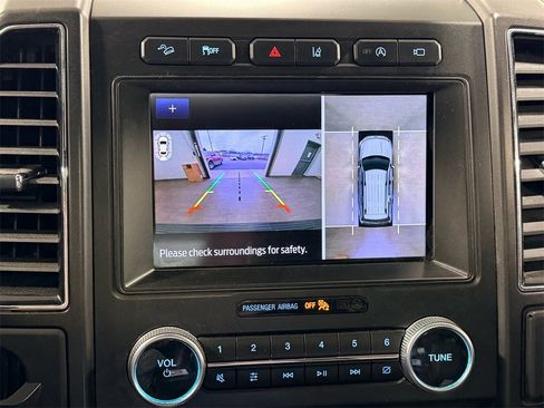 Used 2021 Ford Expedition Limited image 25