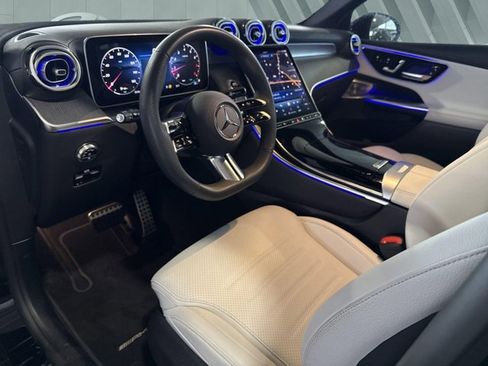 Used 2025 Mercedes-Benz GLC 300 image 10
