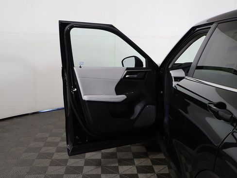 New 2025 Mitsubishi Outlander SE image 21