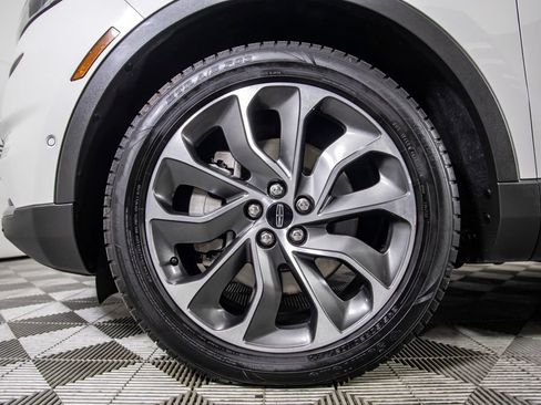 Used 2022 Lincoln Nautilus Reserve w/ Equipment Group 201A FWD image 35