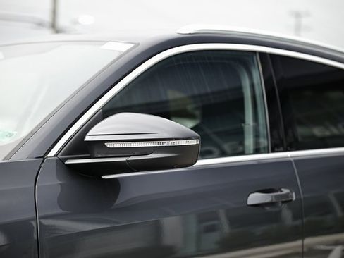 New 2025 Audi Q5 Prestige image 11