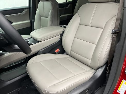 New 2026 GMC Acadia Elevation w/ Black Edition FWD image 9