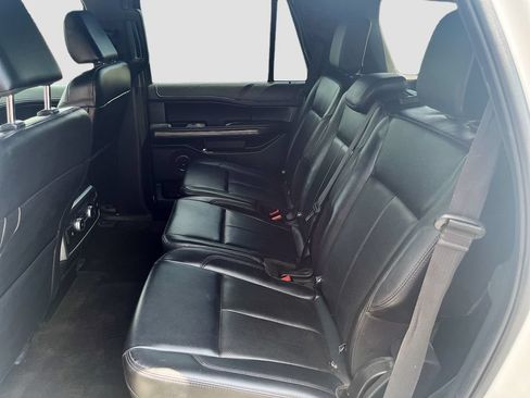 Used 2021 Ford Expedition XLT AWD/4WD image 25