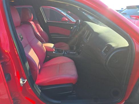Used 2019 Dodge Charger Scat Pack RWD image 11