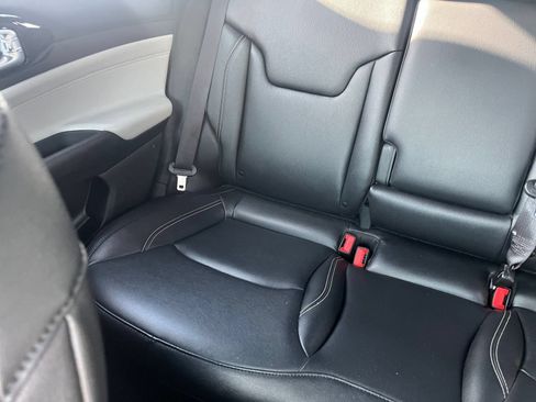 Used 2025 Jeep Compass Limited AWD/4WD image 39