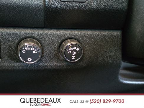Used 2021 Chevrolet Colorado ZR2 w/ ZR2 Dusk Special Edition AWD/4WD image 25