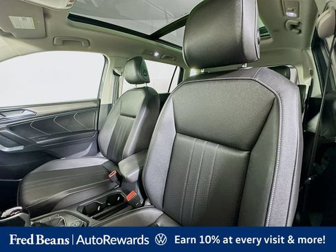 Certified 2023 Volkswagen Tiguan SE w/ Panoramic Sunroof Package AWD/4WD image 26