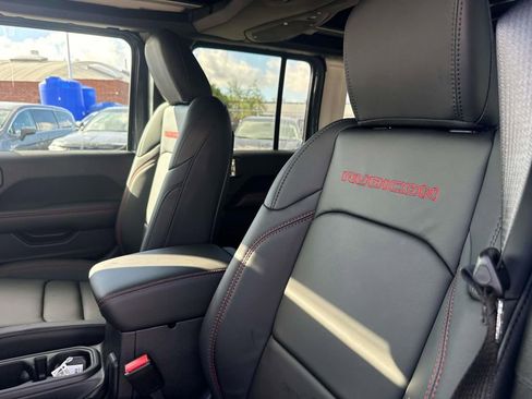 New 2026 Jeep Wrangler Unlimited Rubicon AWD/4WD image 24
