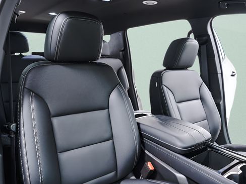 Used 2026 Chevrolet Traverse LT AWD/4WD image 40