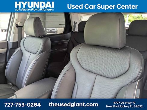 Used 2024 Hyundai Palisade SEL FWD image 7