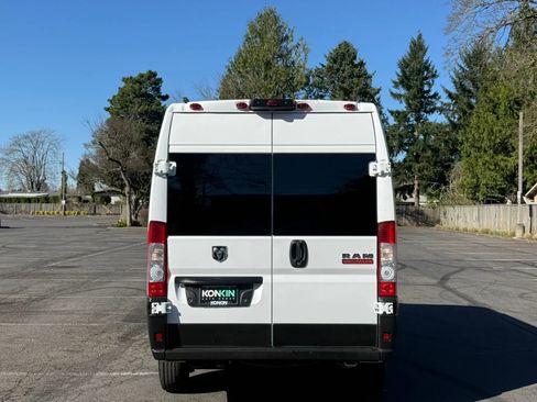 Used 2020 RAM ProMaster 2500 image 5