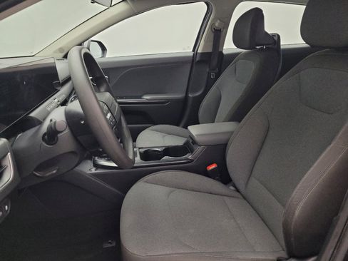 Used 2025 Kia K4 FWD image 17