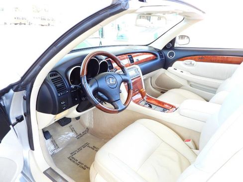 Used 2006 Lexus SC 430 Convertible image 57