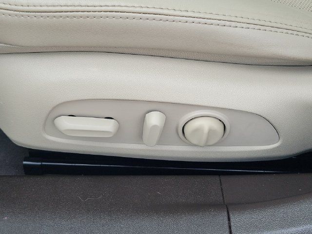 Used 2017 Buick LaCrosse Essence w/ Sun and Shade Package FWD image 7