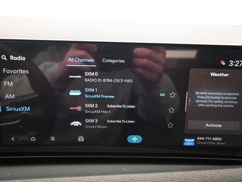 Used 2025 Hyundai Santa Cruz Limited image 11