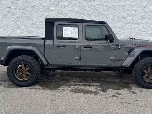 Used 2022 Jeep Gladiator Mojave w/ Cold Weather Group image 4